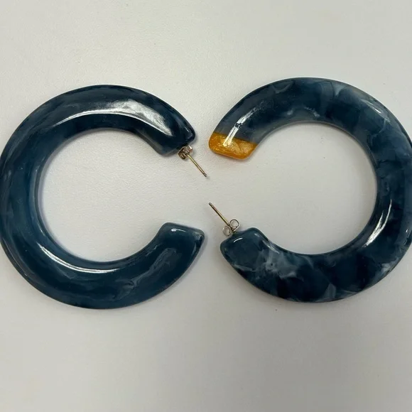 Cult Gaia hoop earrings - blue - Picture 2 of 4